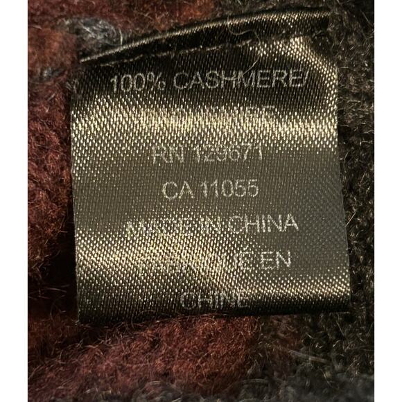 Skull Cashmere Women's Cayenne V-Neck Camo Cashmere Sweater - Size Medium - Picture 4 of 5